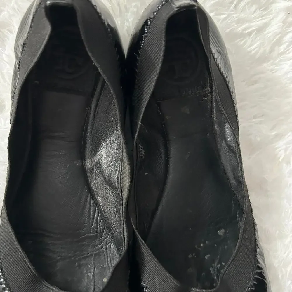 Chic Comfy Tory Burch Black Patent Leather Ballet Flats Slip on Gold Logo 6 M